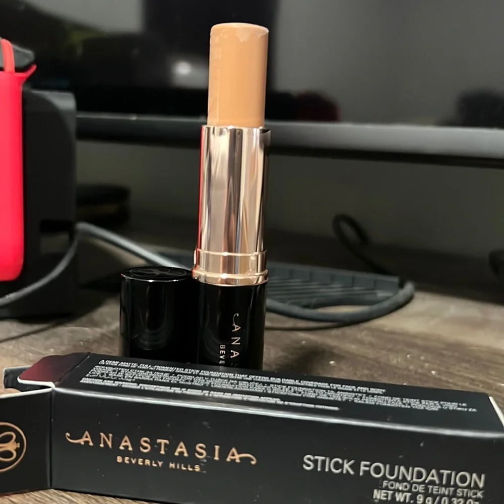 🍫💜Almond Anastasia Beverly Hills Foundation Stick